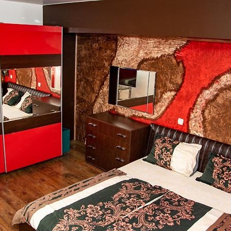 Vilhelmov'S Apartament Lukovit Esterno foto