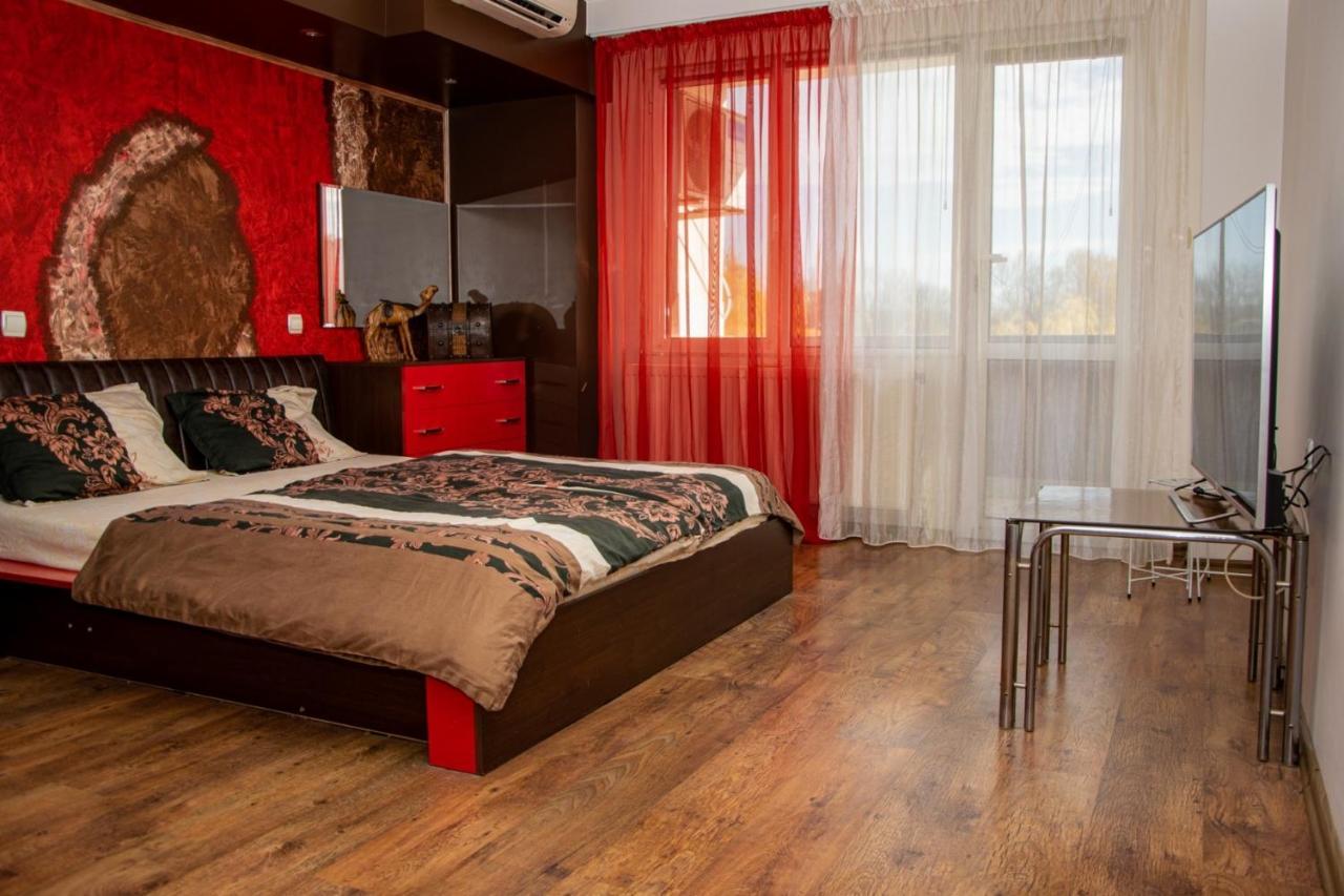 Vilhelmov'S Apartament Lukovit Esterno foto